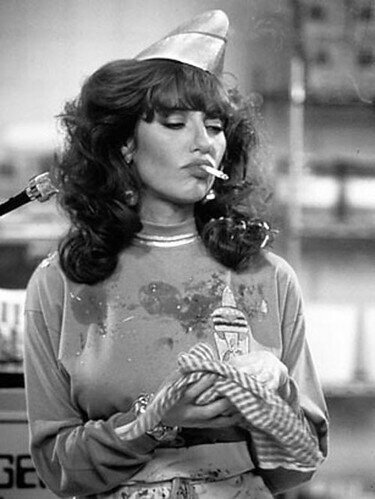 Peggy Bundy smoking