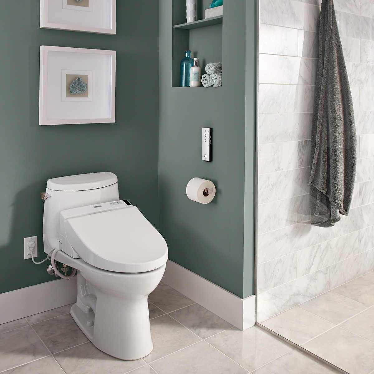 Bathroom with Toto Washlet C5 bidet toilet seat