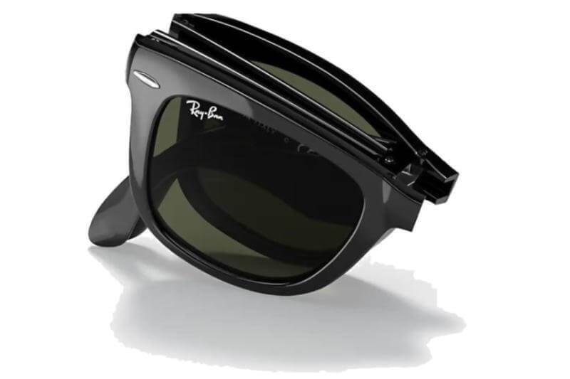 Ray-Ban Wayfarer folding sunglasses